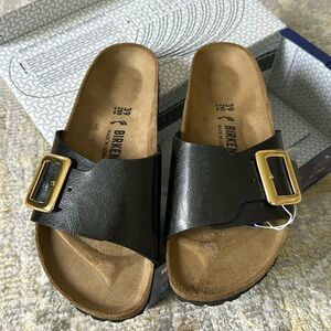 Birkenstock Catalina cushion buckle sandal
